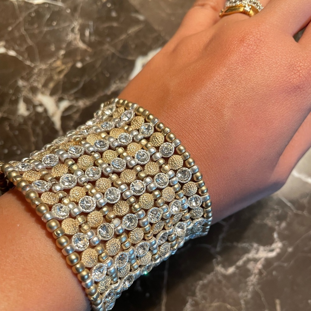 Me chateau bracelet